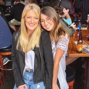 Meet your Posher, Chloe